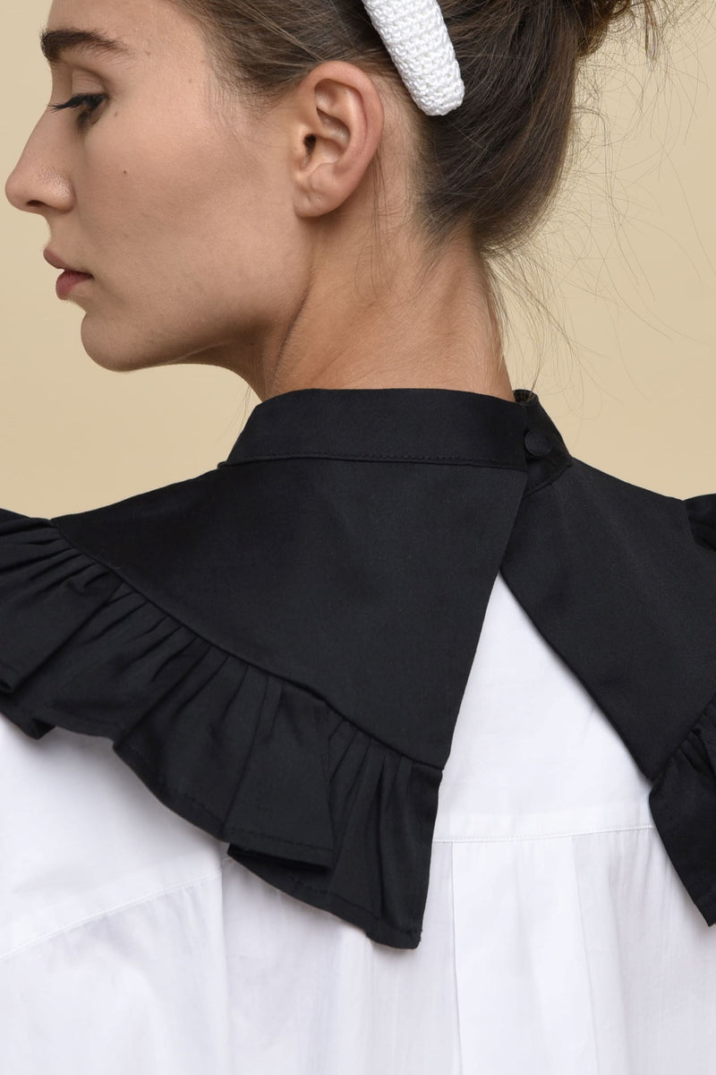 CIRCULAR COLLAR - PREORDER BLACK