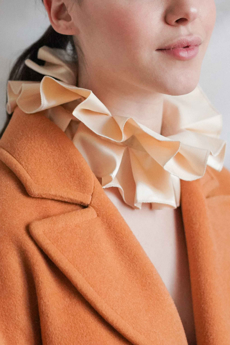 RUFFLE COLLAR - CREAM